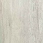 کفپوش SPC با طراحی طبیعی وبافت چوبی مناسب برای دکوراسیون داخلی