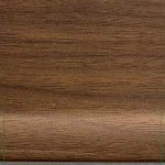 قرنیز چوبی بافت شیار دار