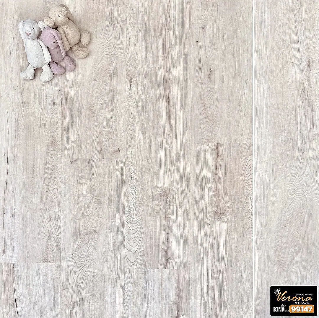 verona_IMG_6236 پارکت لمینت ورونا کینگ عرض30 کد 99147 - Image 1